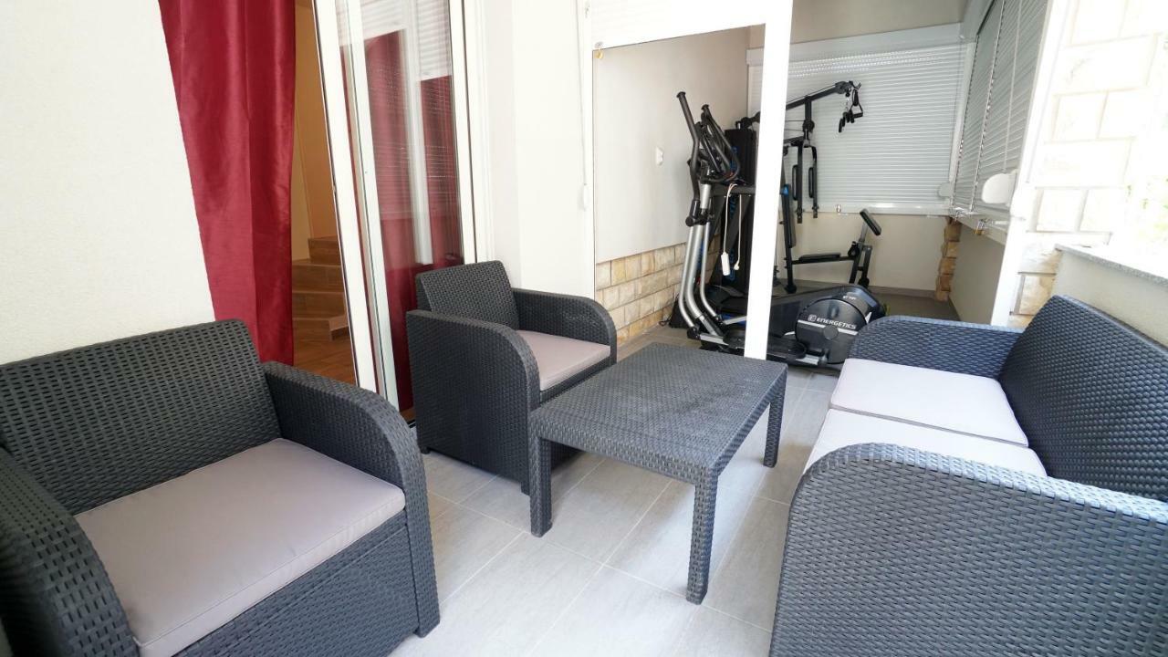 Villa Lulic Вир Екстер'єр фото